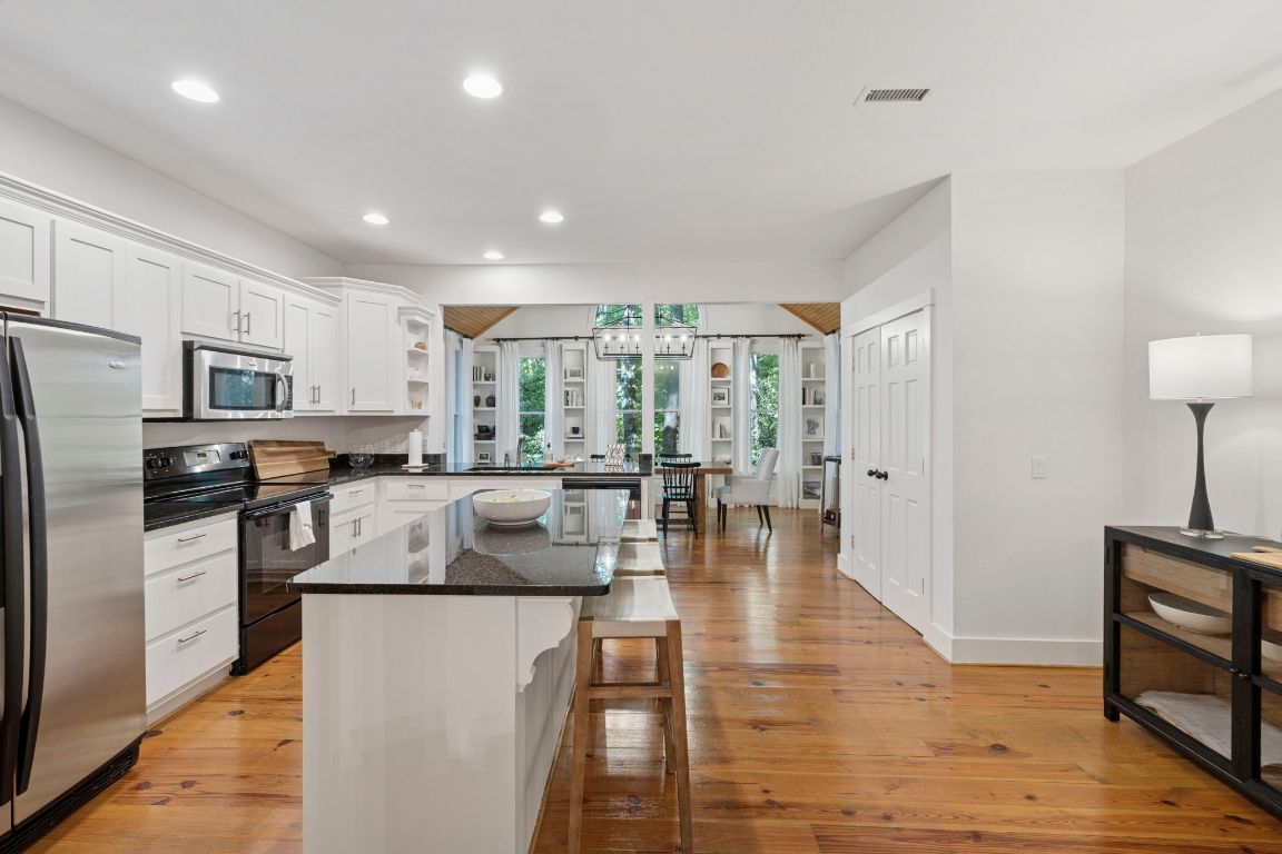 110 Sourwood Court