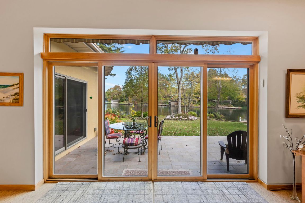 568 W Club Boulevard