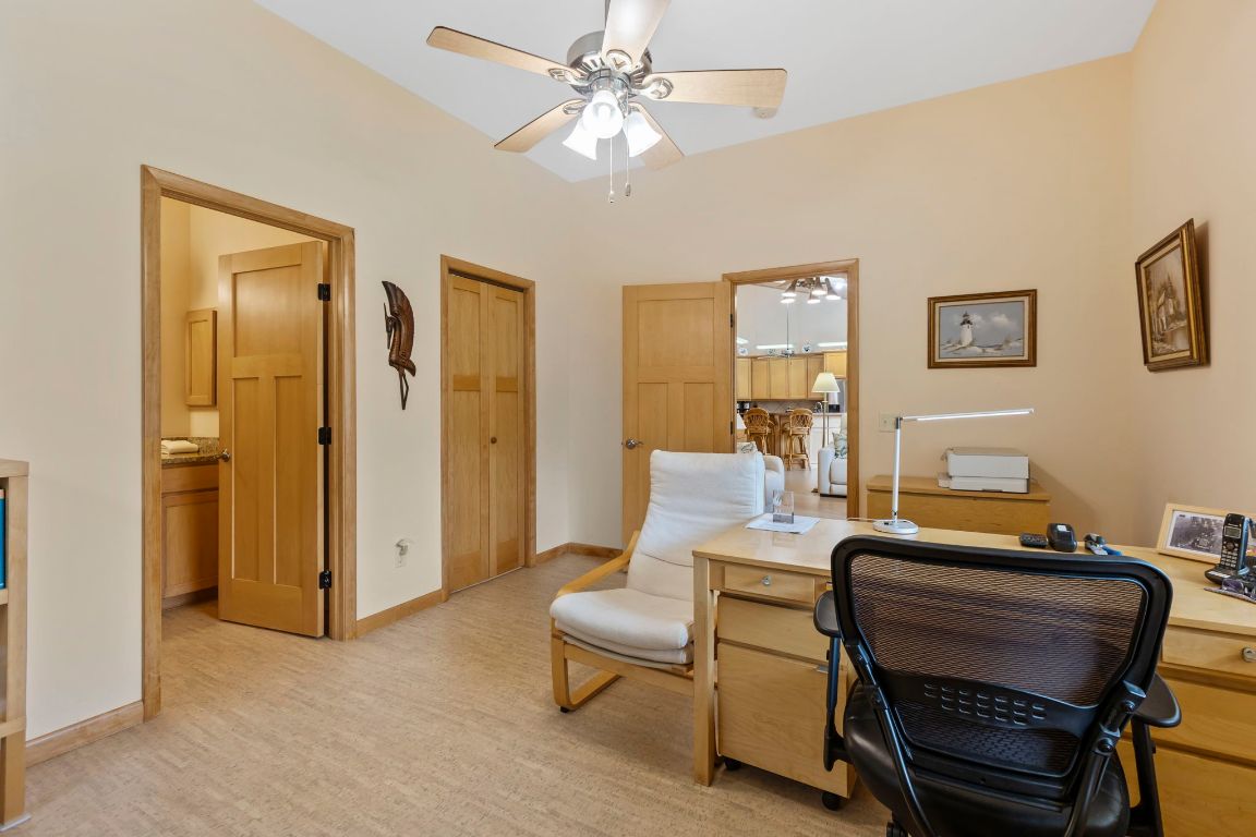 568 W Club Boulevard