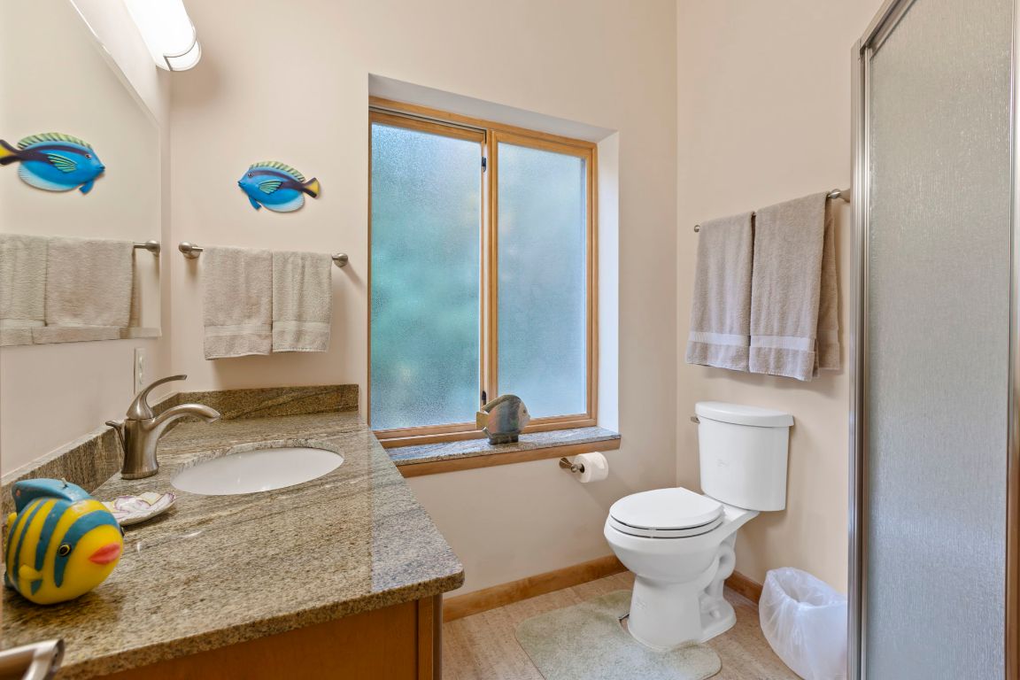 568 W Club Boulevard