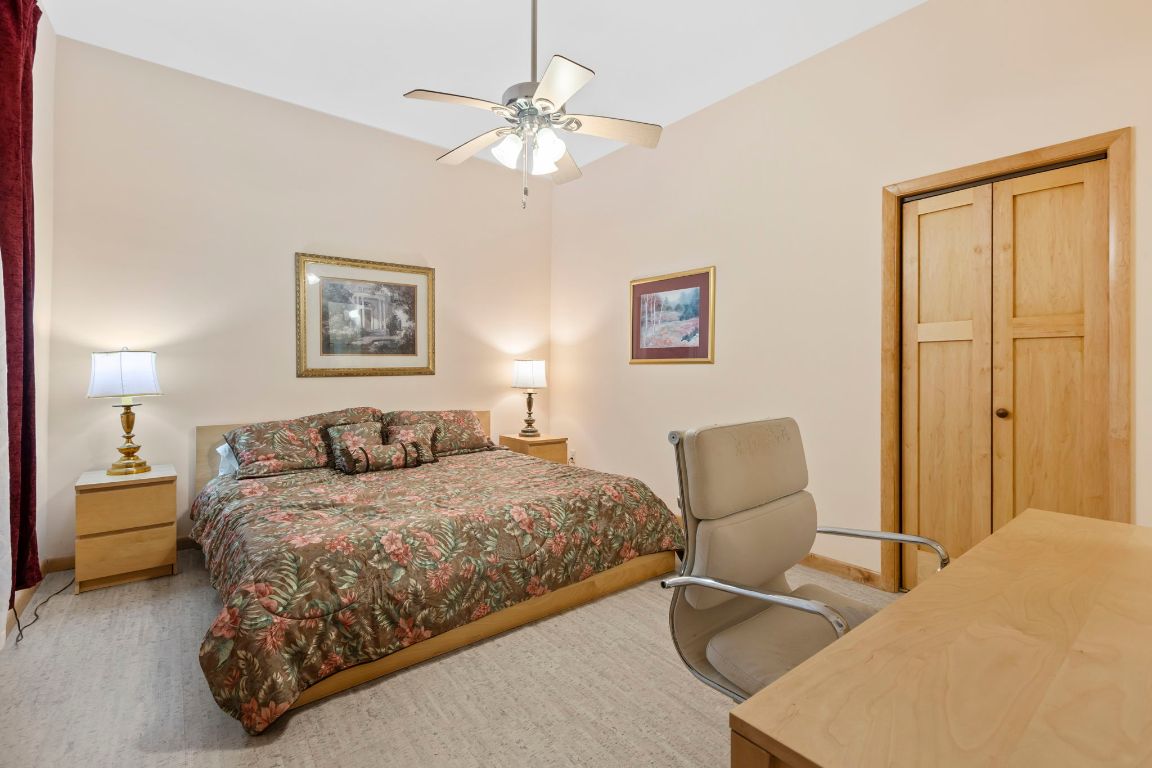 568 W Club Boulevard