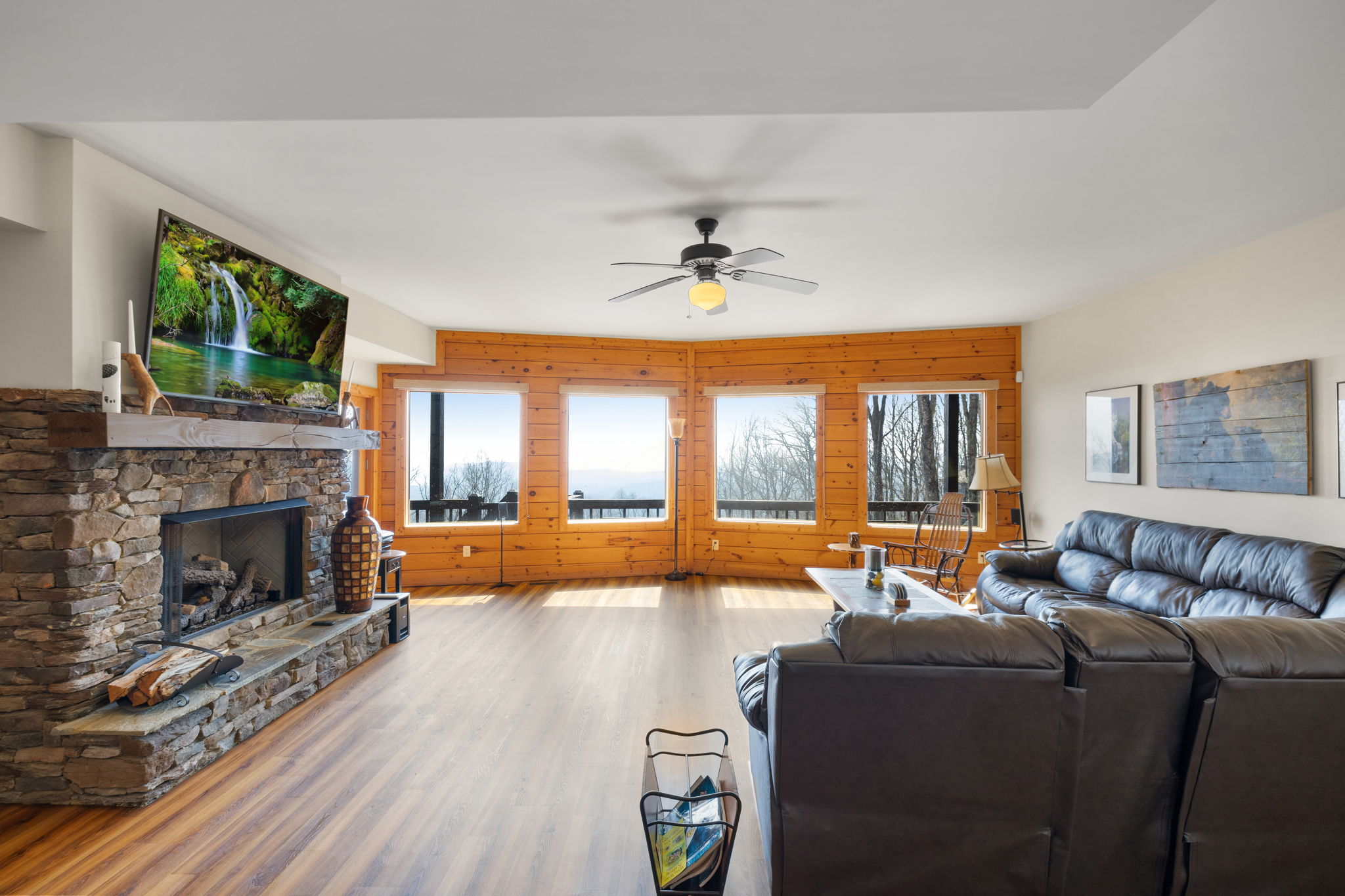 277 Kestrel Court