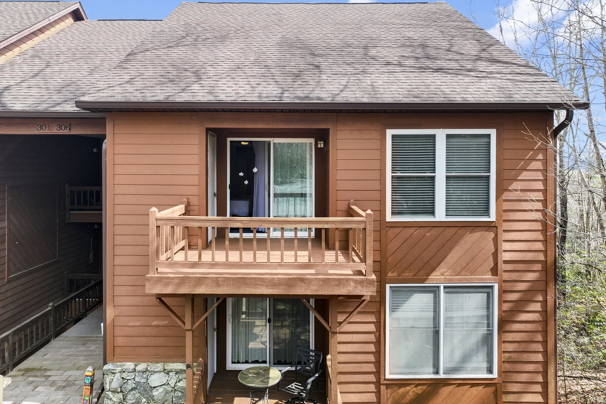 73 Toxaway Views 306