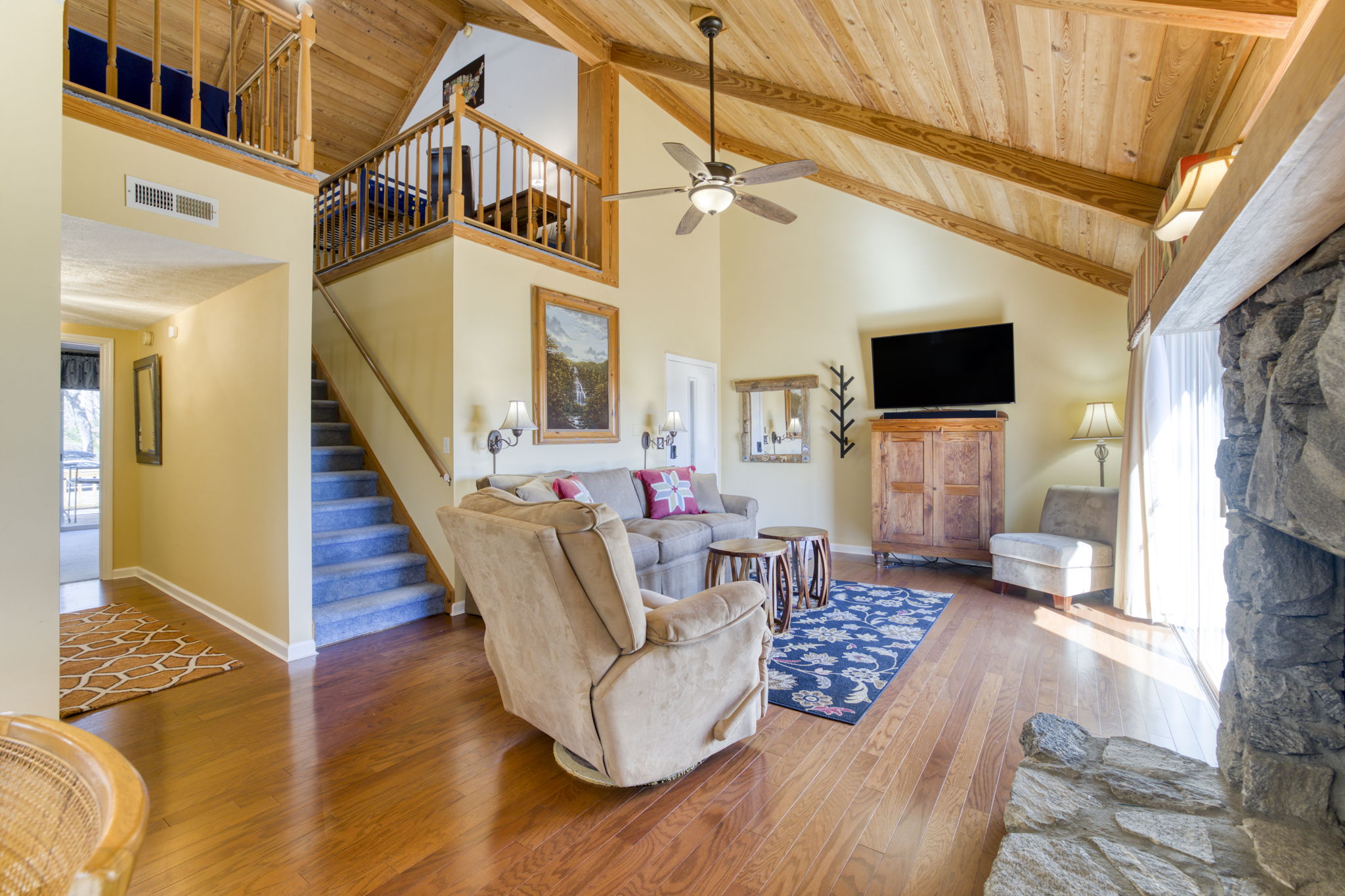 73 Toxaway Views 306