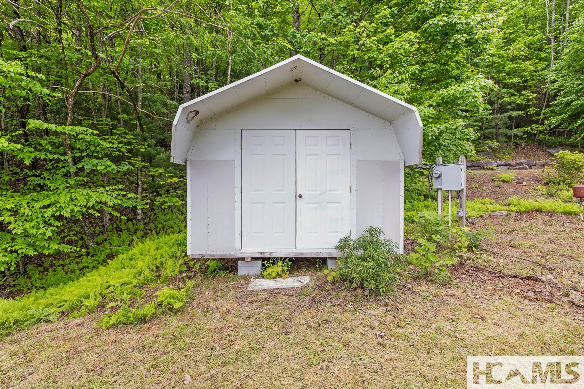 1325 Golden Road