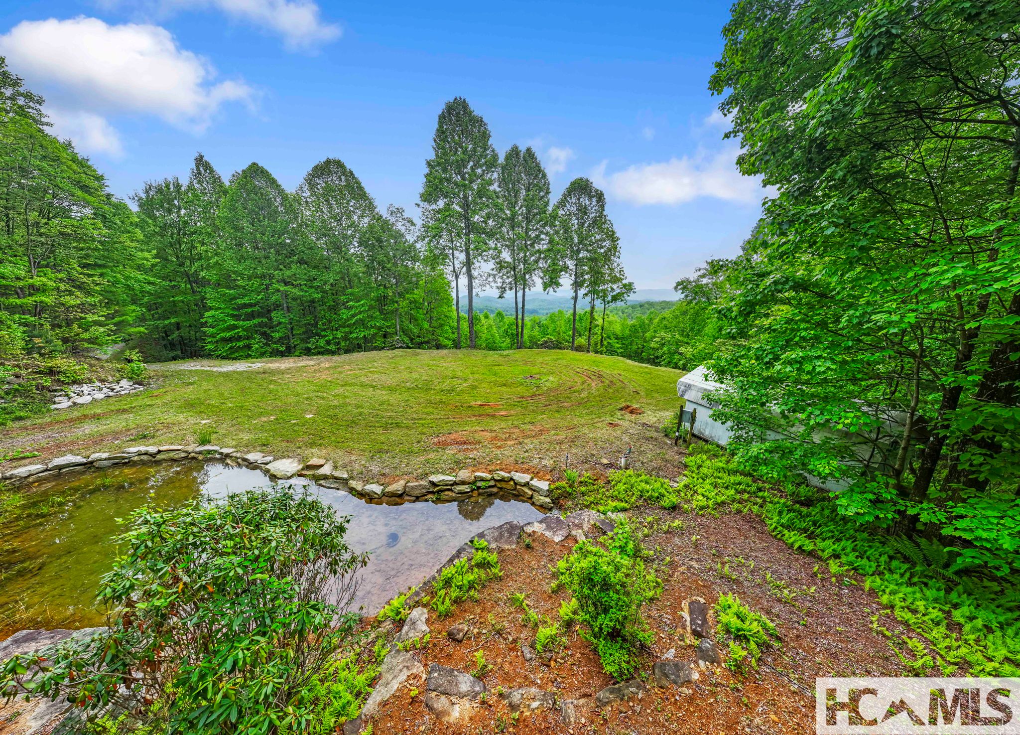 1325 Golden Road