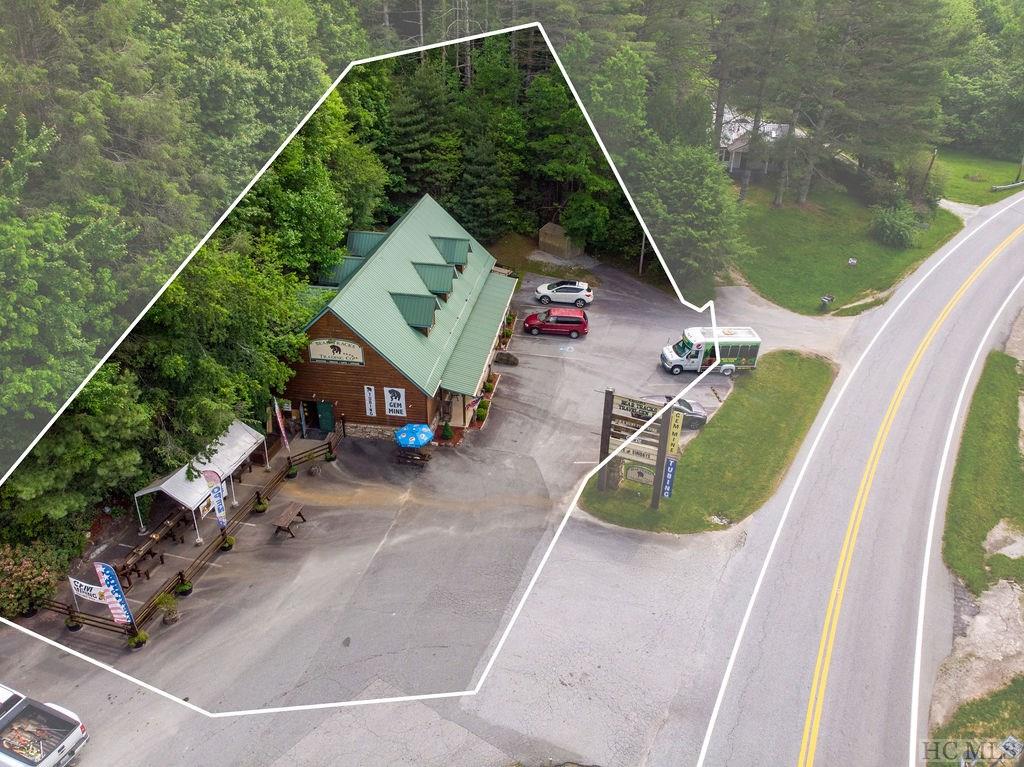 10932 Rosman Hwy