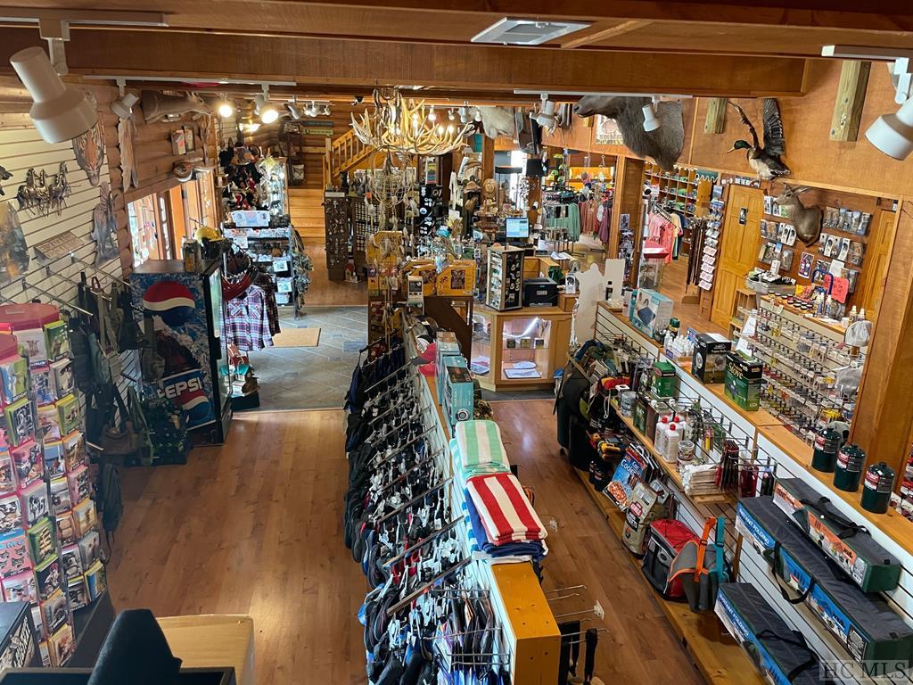 10932 Rosman Hwy