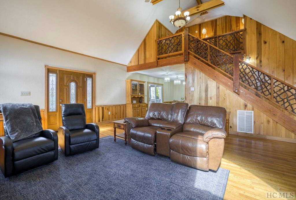 223 Butterfly Hill Road