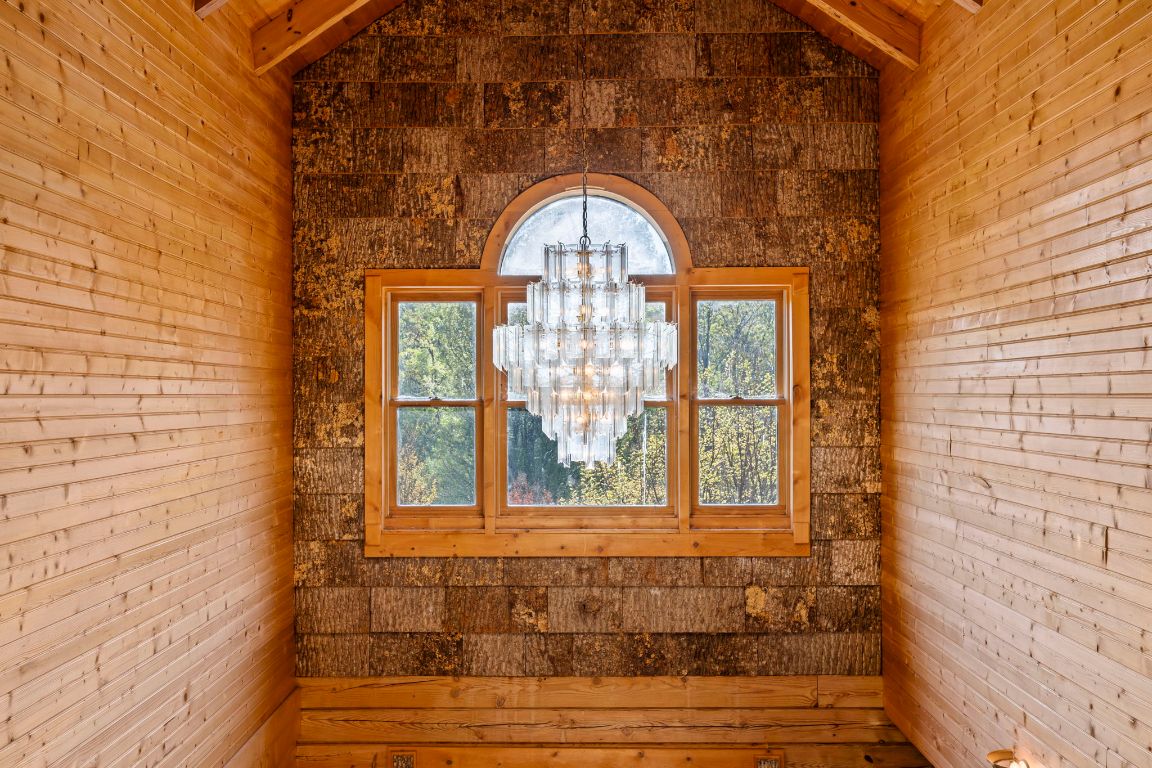 2378 Flat Creek Valley Road