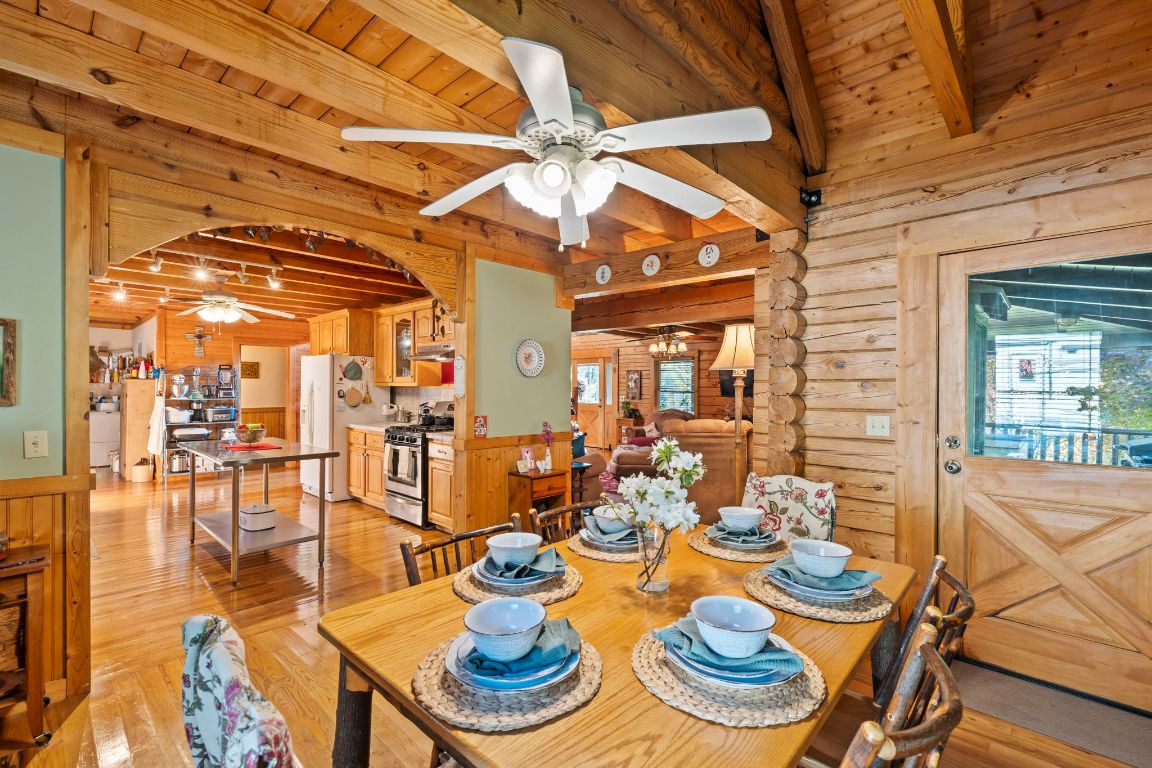 2378 Flat Creek Valley Road