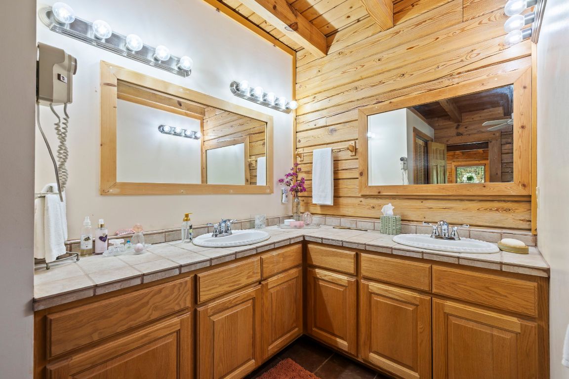 2378 Flat Creek Valley Road