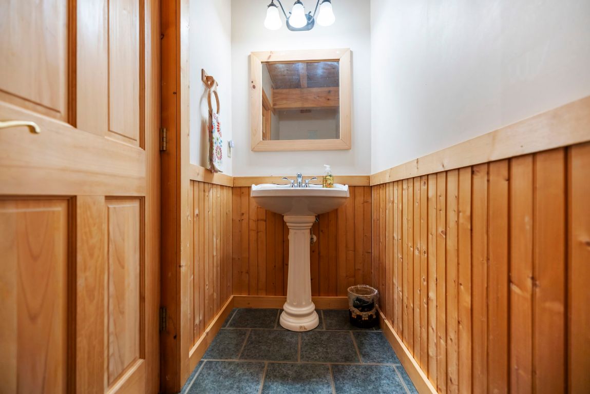 2378 Flat Creek Valley Road