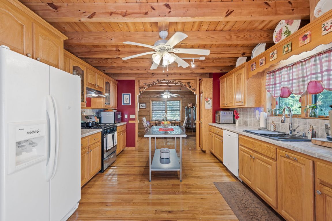 2378 Flat Creek Valley Road