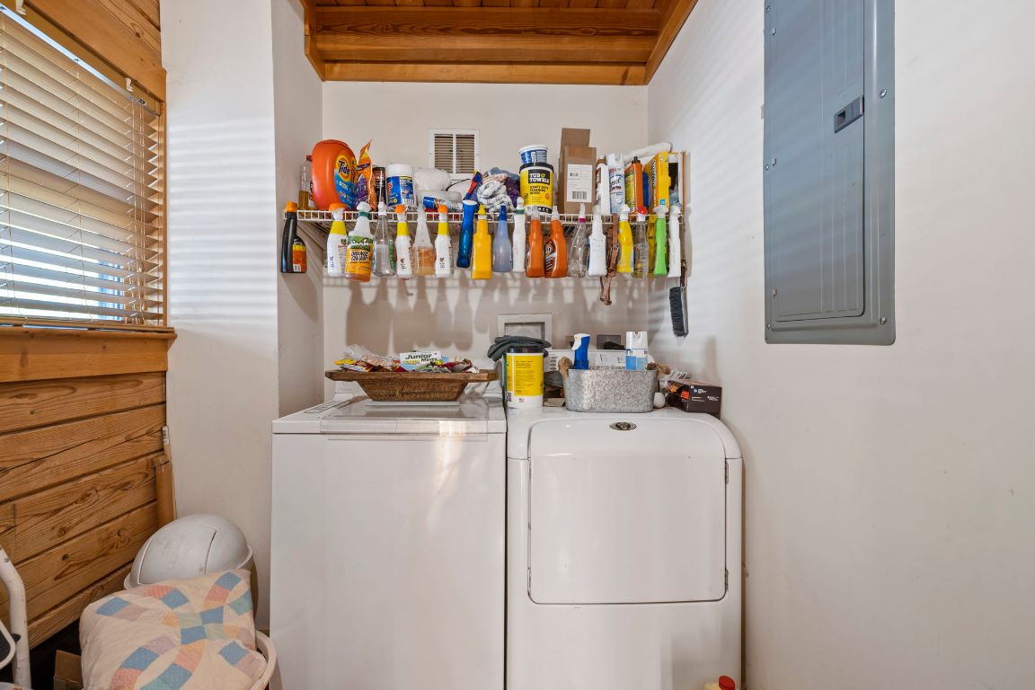 2378 Flat Creek Valley Road