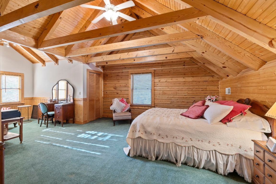 2378 Flat Creek Valley Road