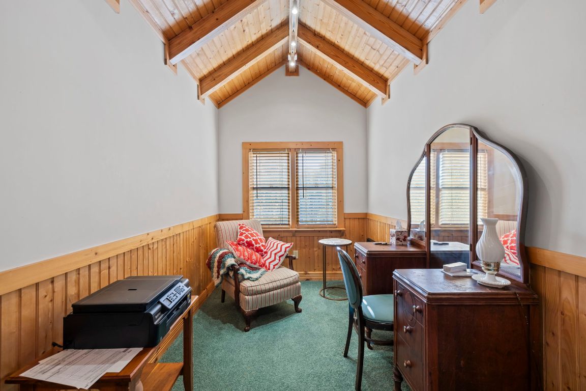 2378 Flat Creek Valley Road