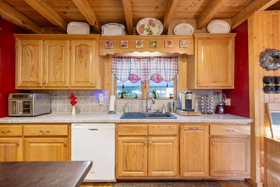 2378 Flat Creek Valley Road