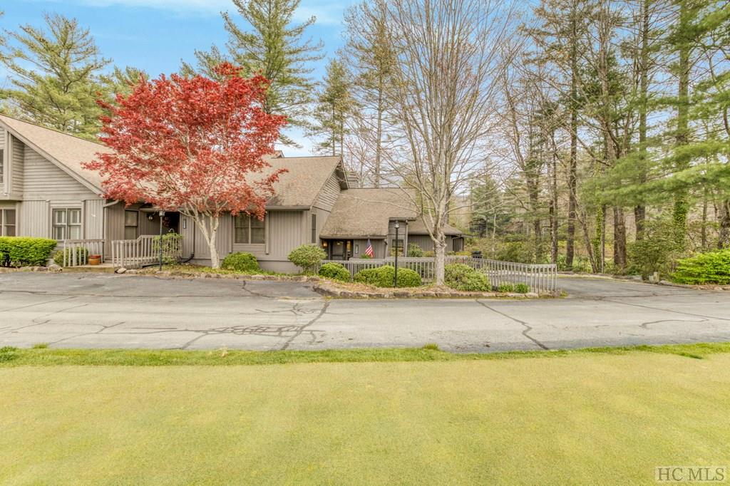 22 Racquet Club Villas Drive 22