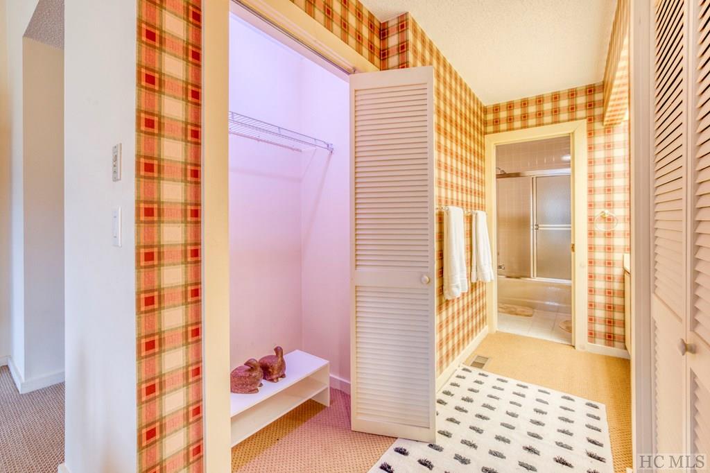 22 Racquet Club Villas Drive 22