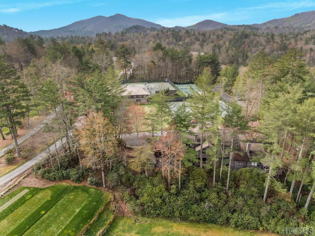22 Racquet Club Villas Drive 22