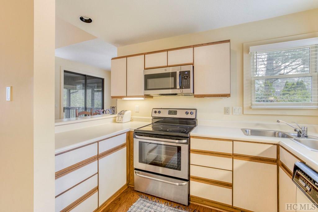 22 Racquet Club Villas Drive 22