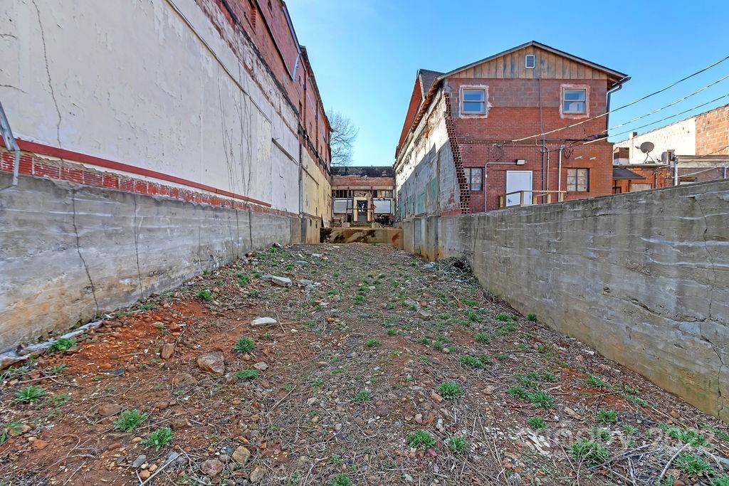 46 W Main Street