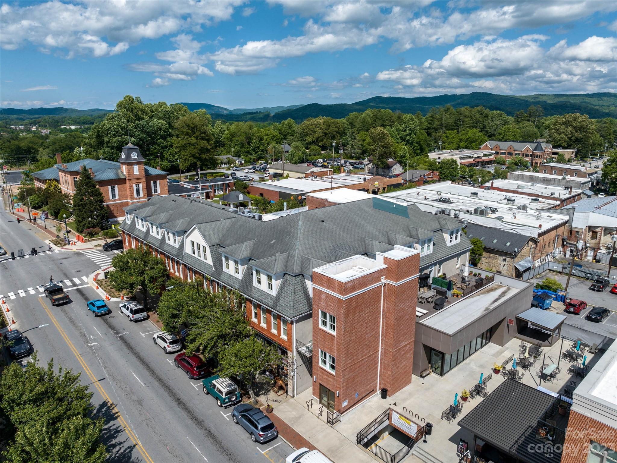 23 S Broad Street Unit: 304