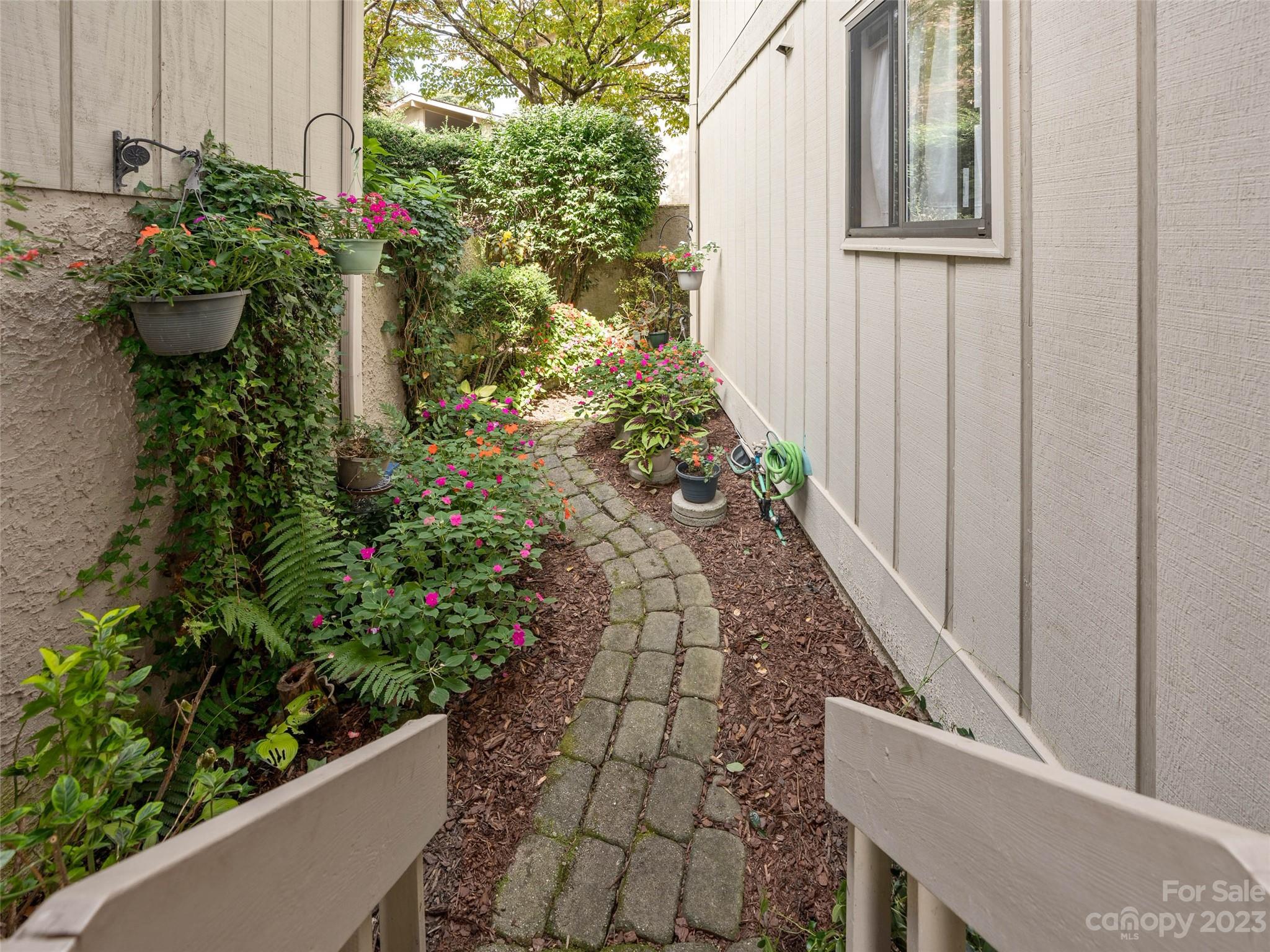 157 Glen Cannon Point Unit: 1