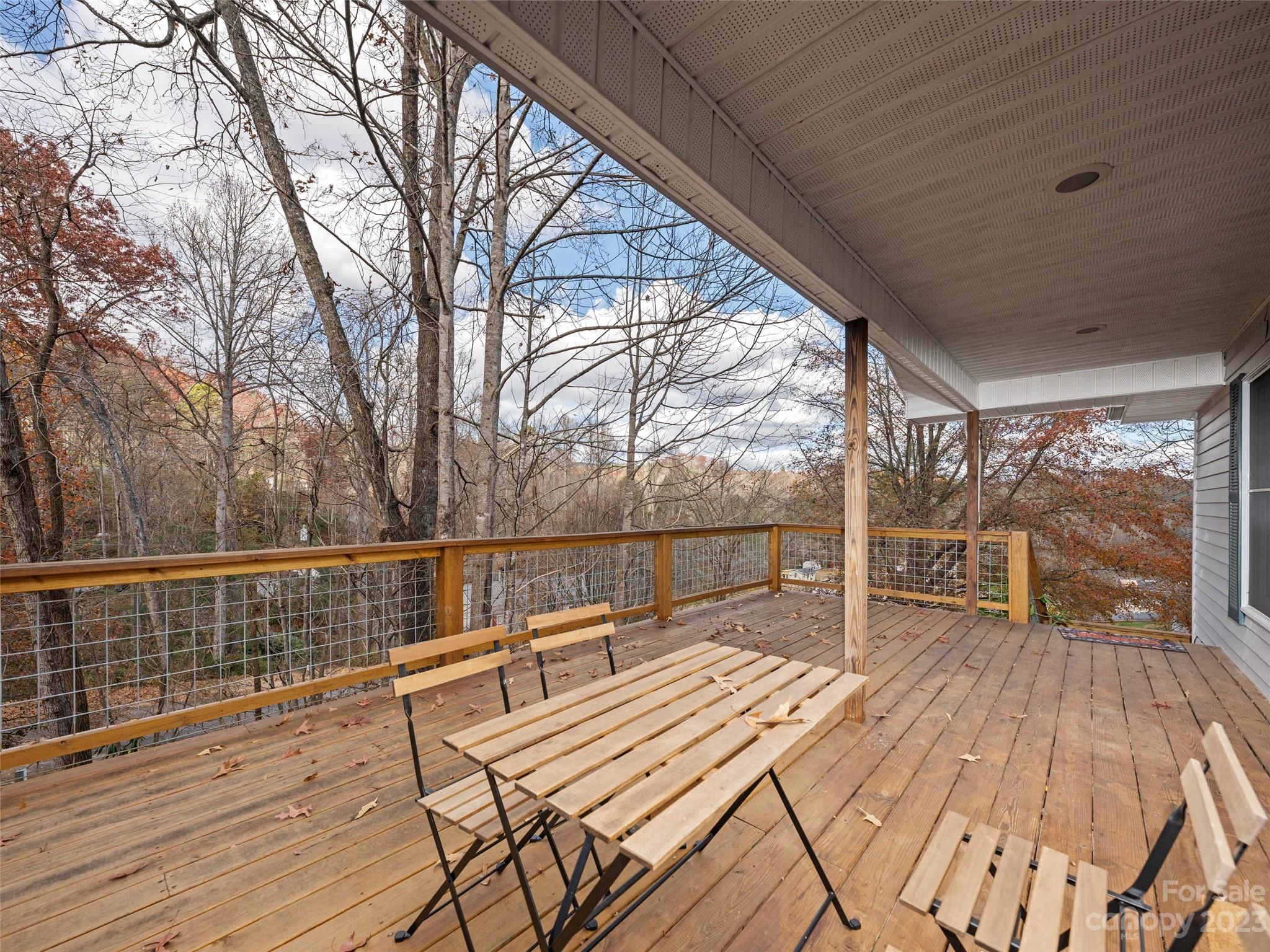 111 W Southwood Drive