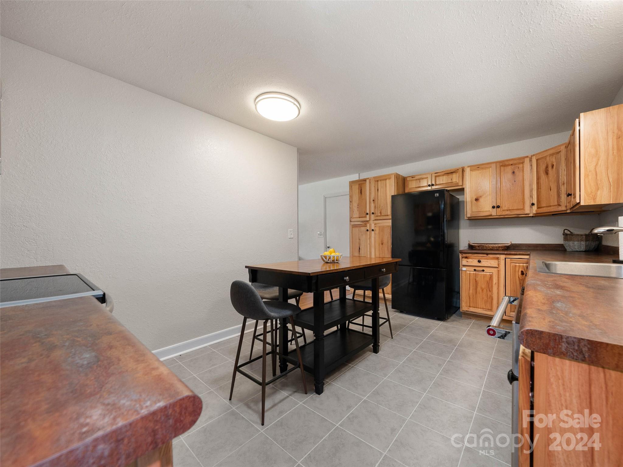 1437 Island Ford Road