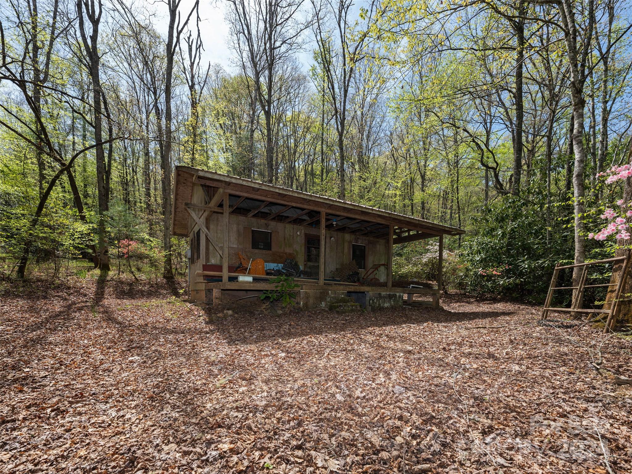 192 Fox Hole Run