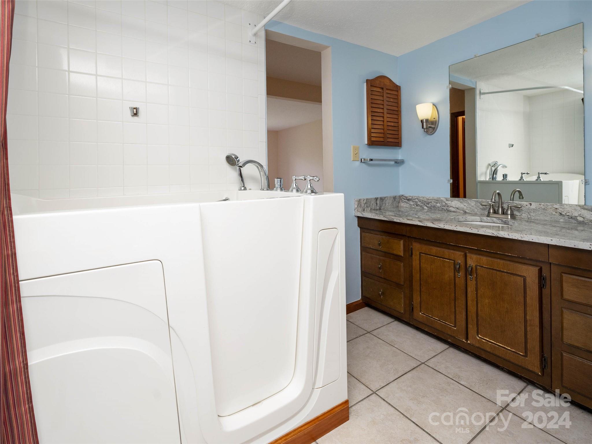 108 Glen Cannon Point Unit: 2