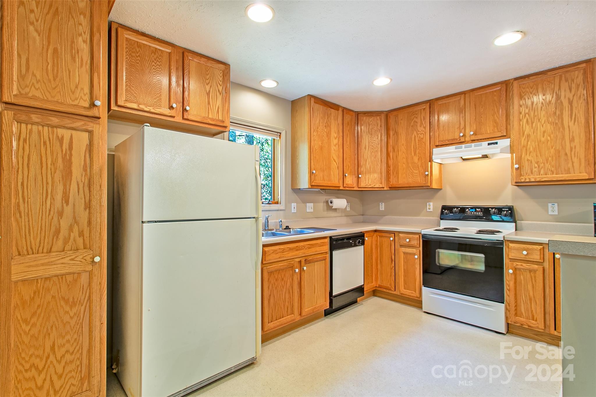 1640 Eagle Lake Drive