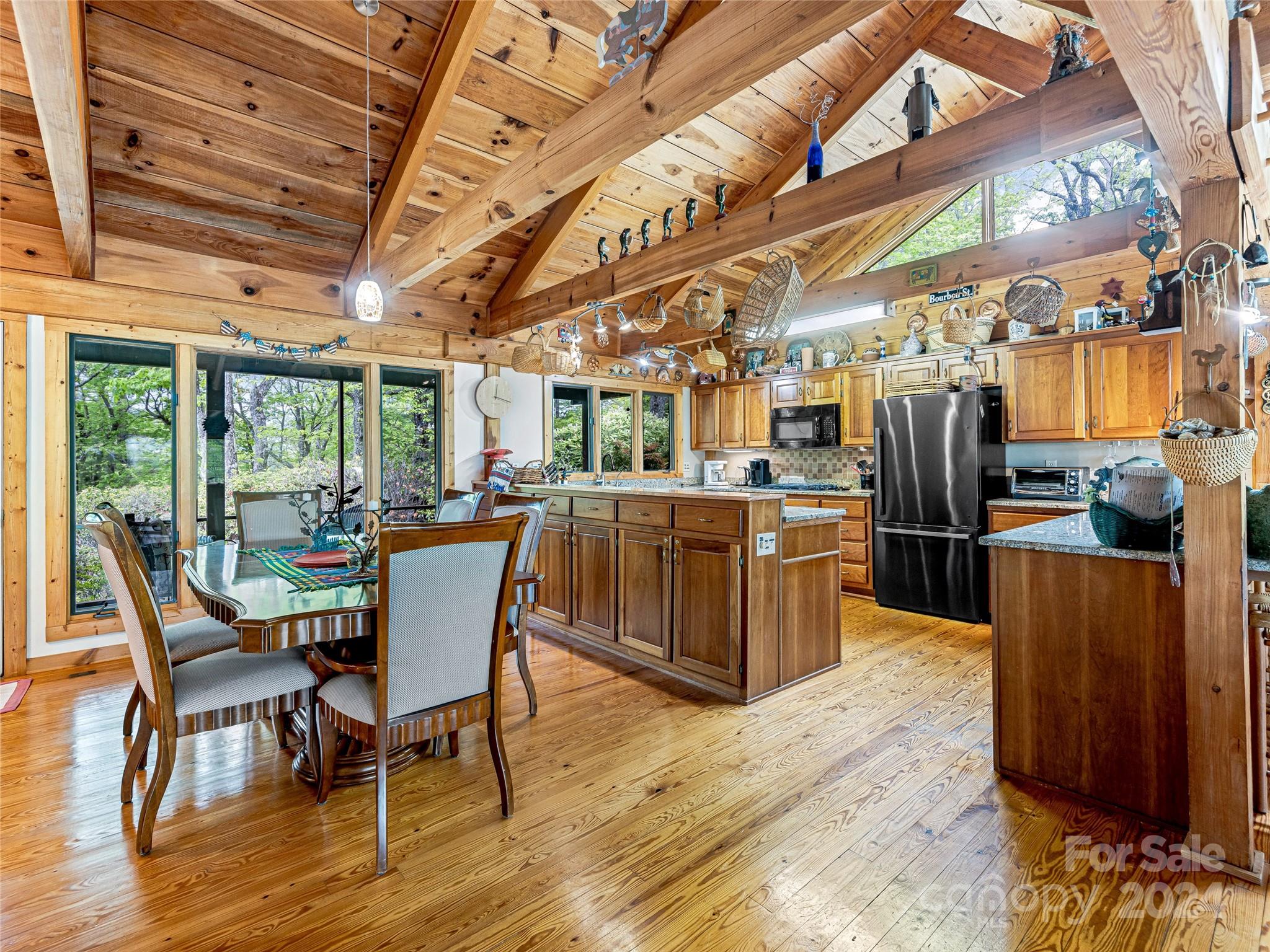 678 Hawk Mountain Road