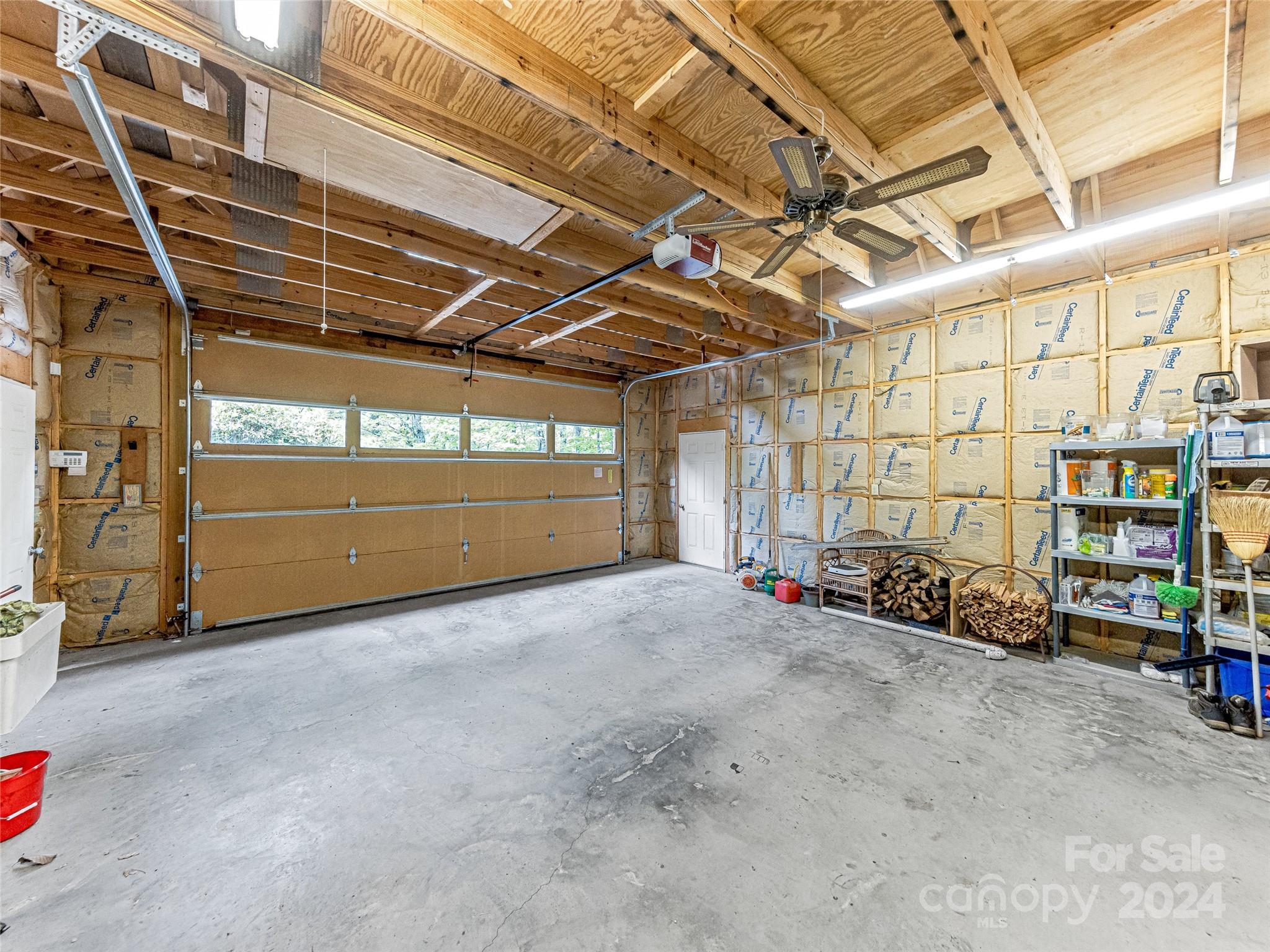 678 Hawk Mountain Road