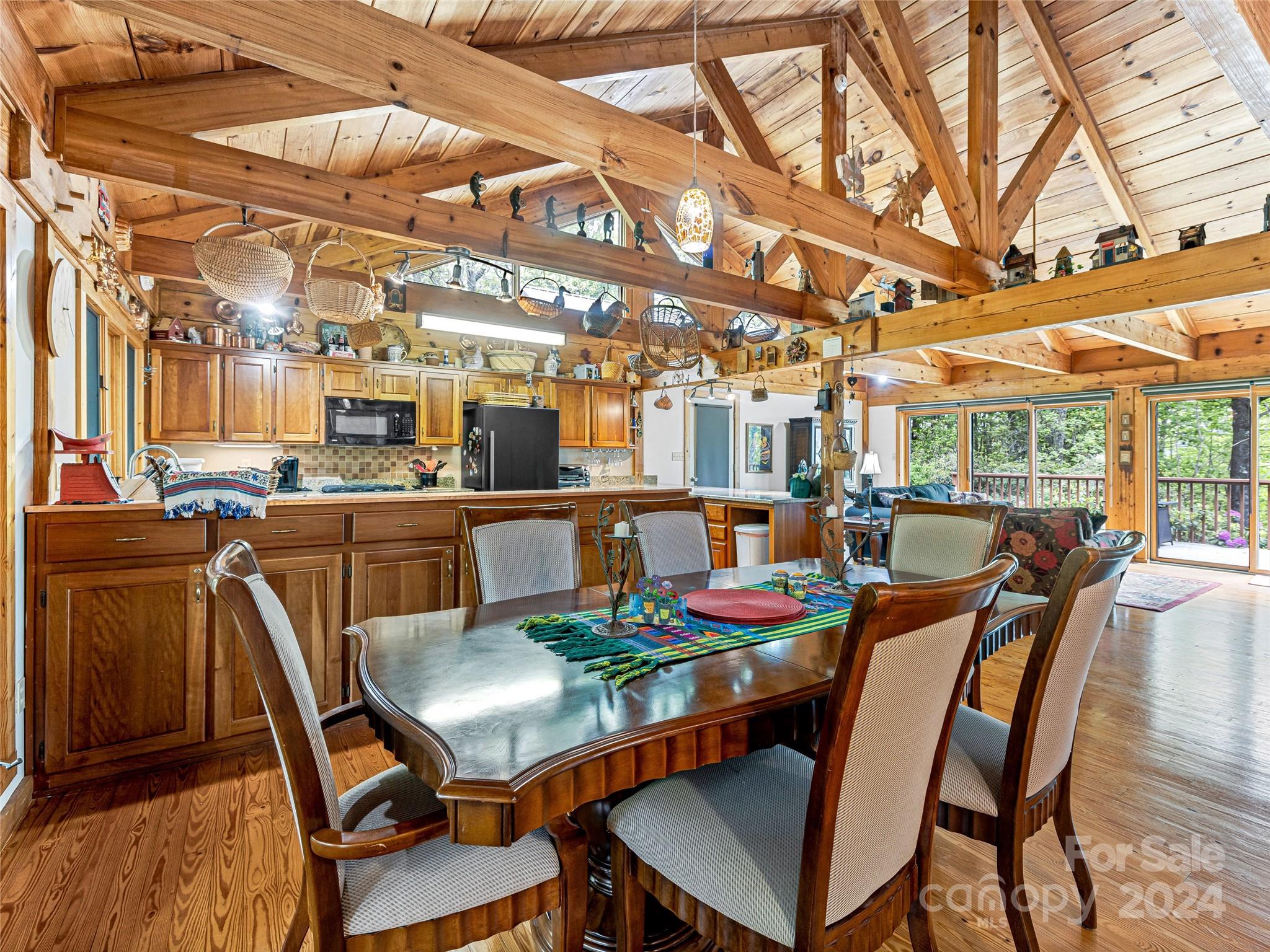 678 Hawk Mountain Road