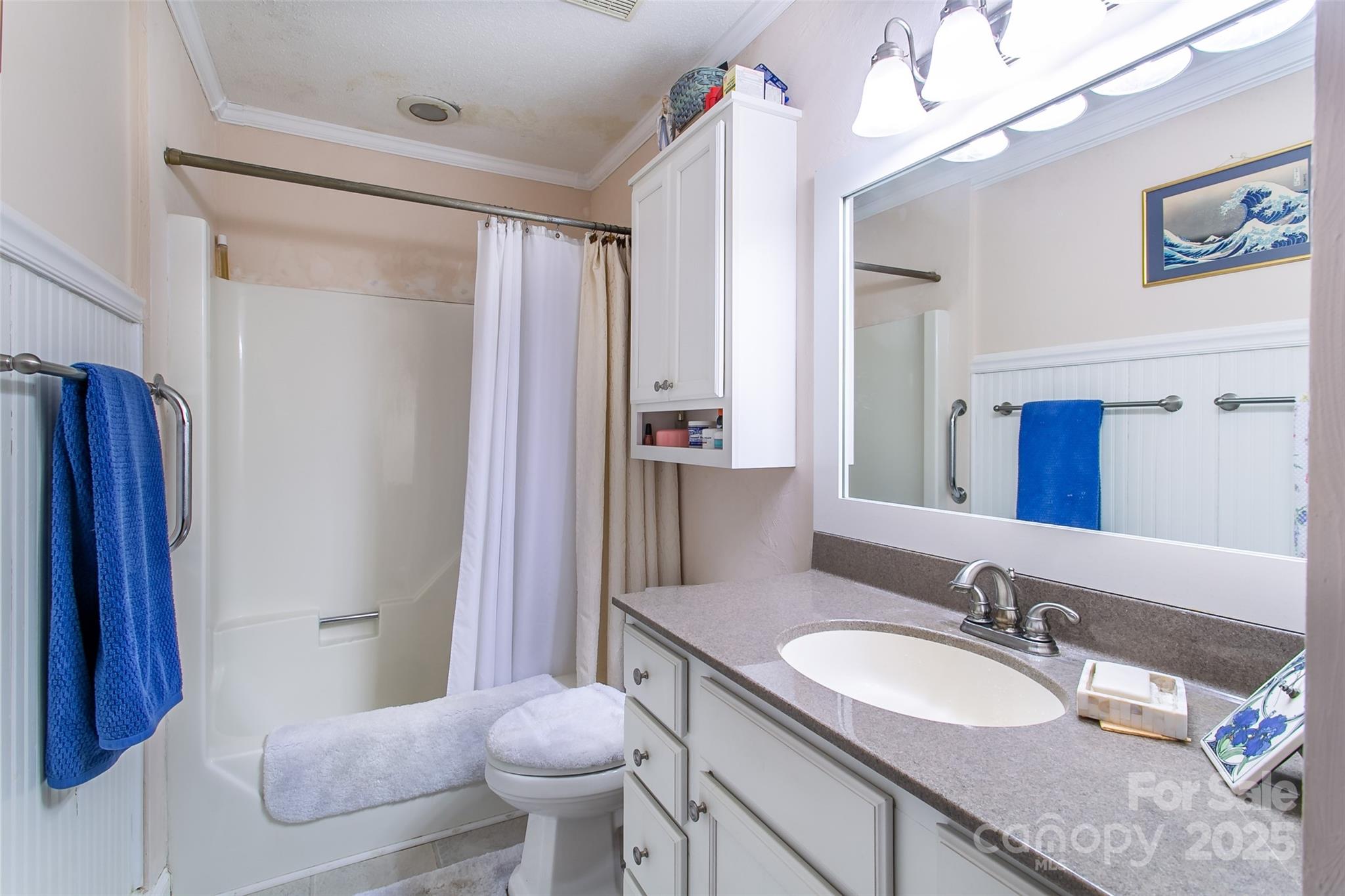524 Three Mile Knob Road Unit: 2