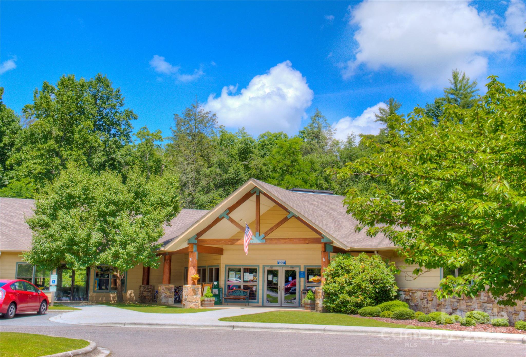 277 Kestrel Court