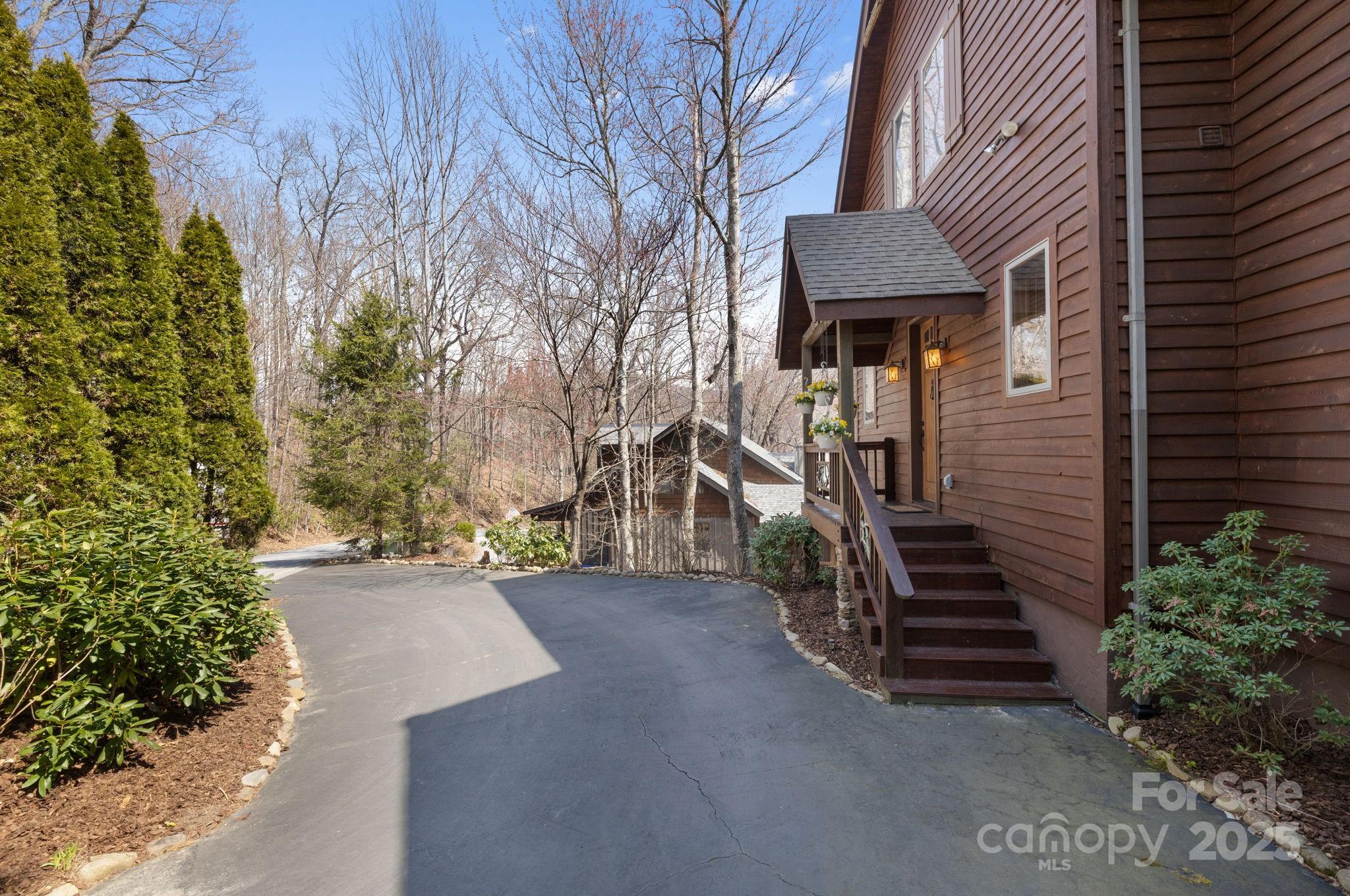 277 Kestrel Court