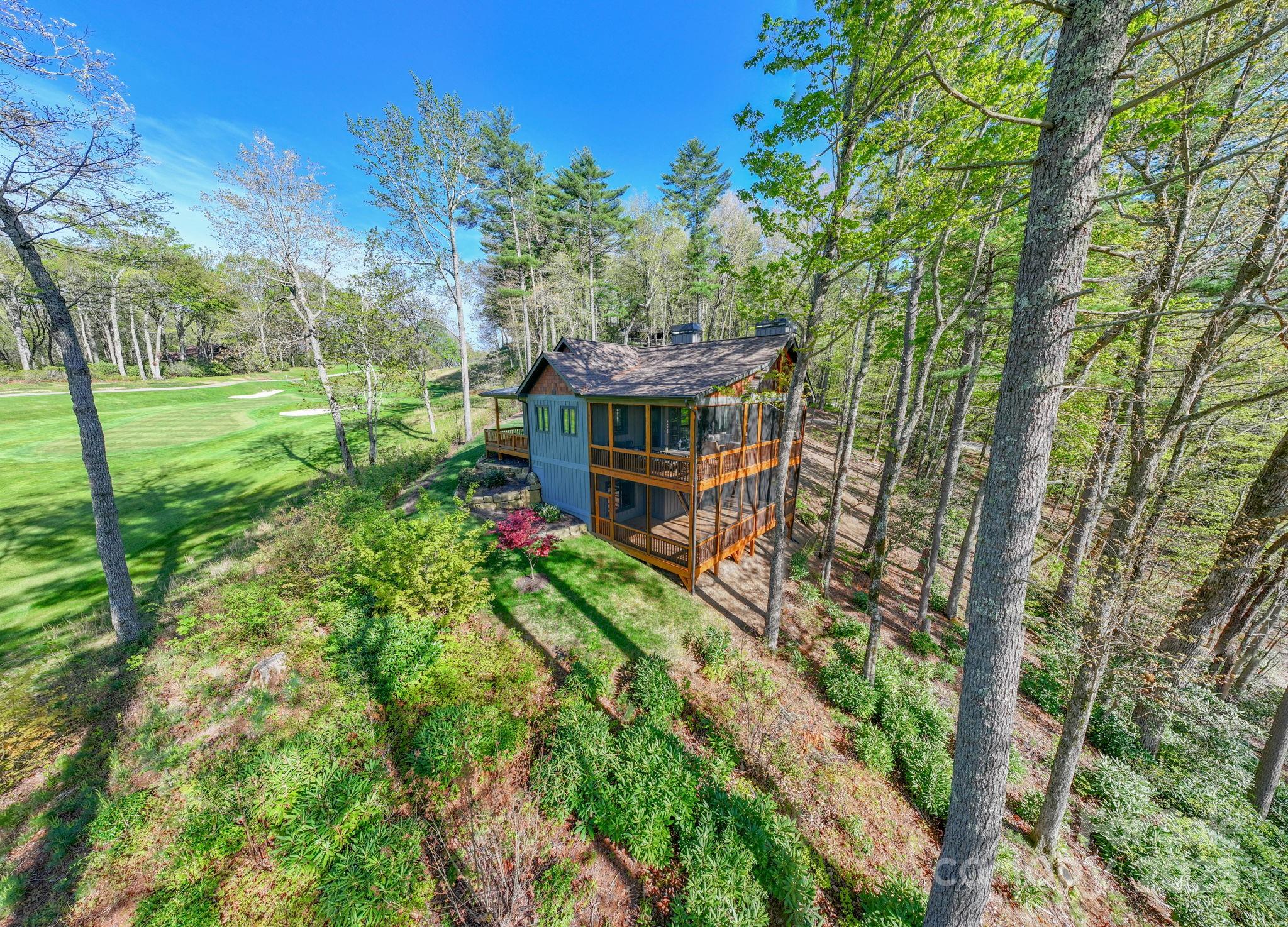 1048 Cherokee Trace