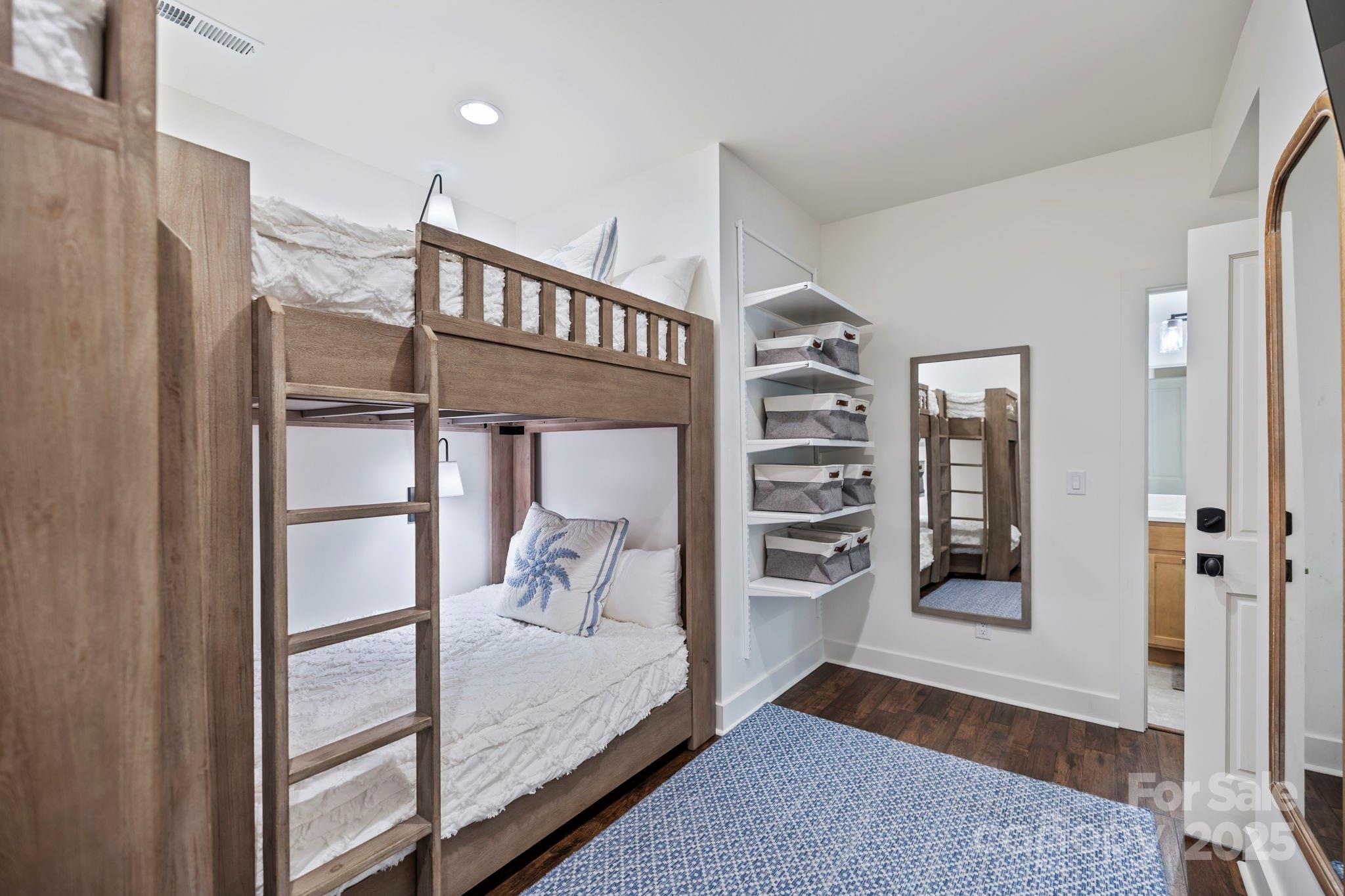 1048 Cherokee Trace