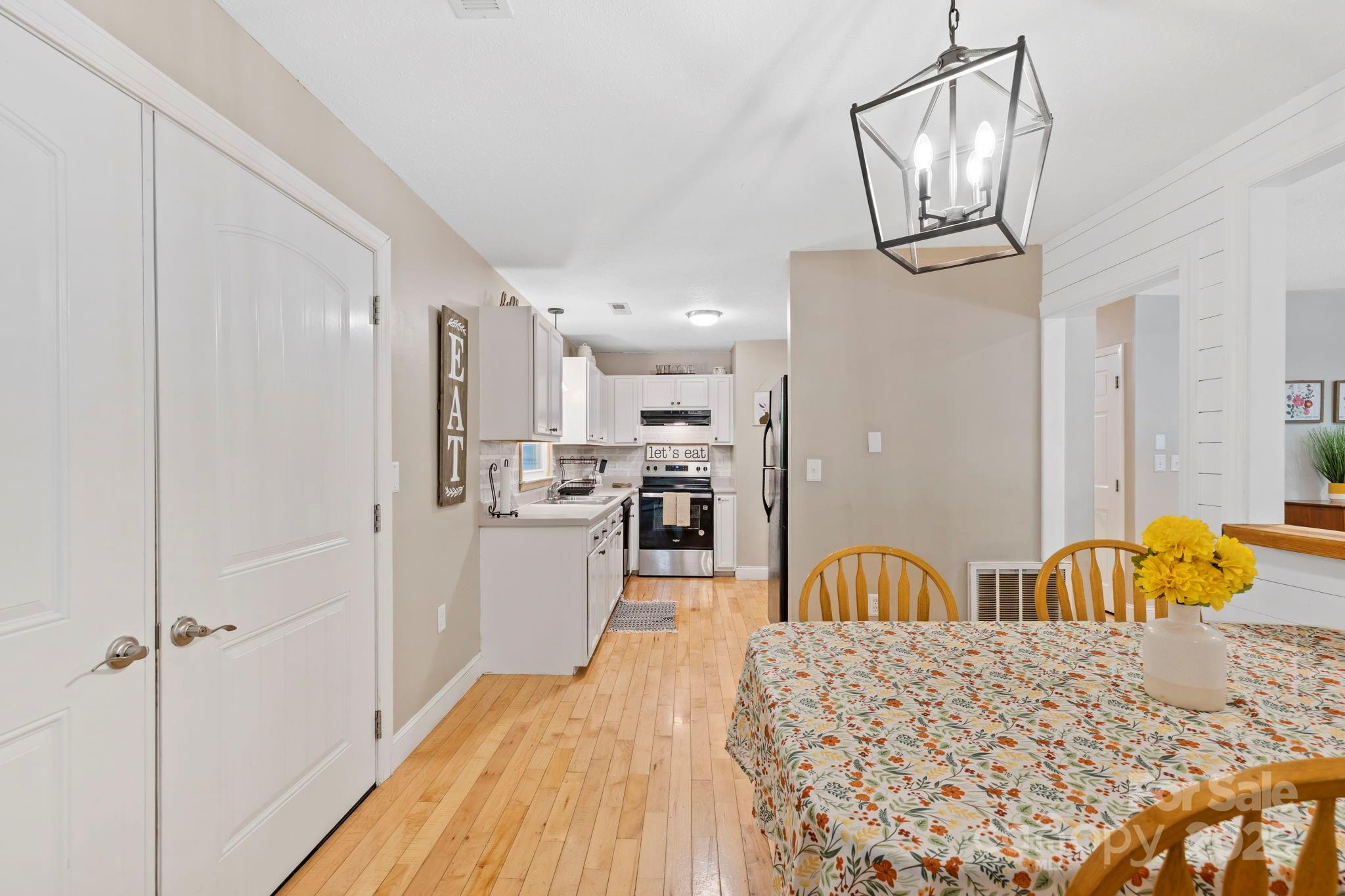 150 Deerwoode Lane