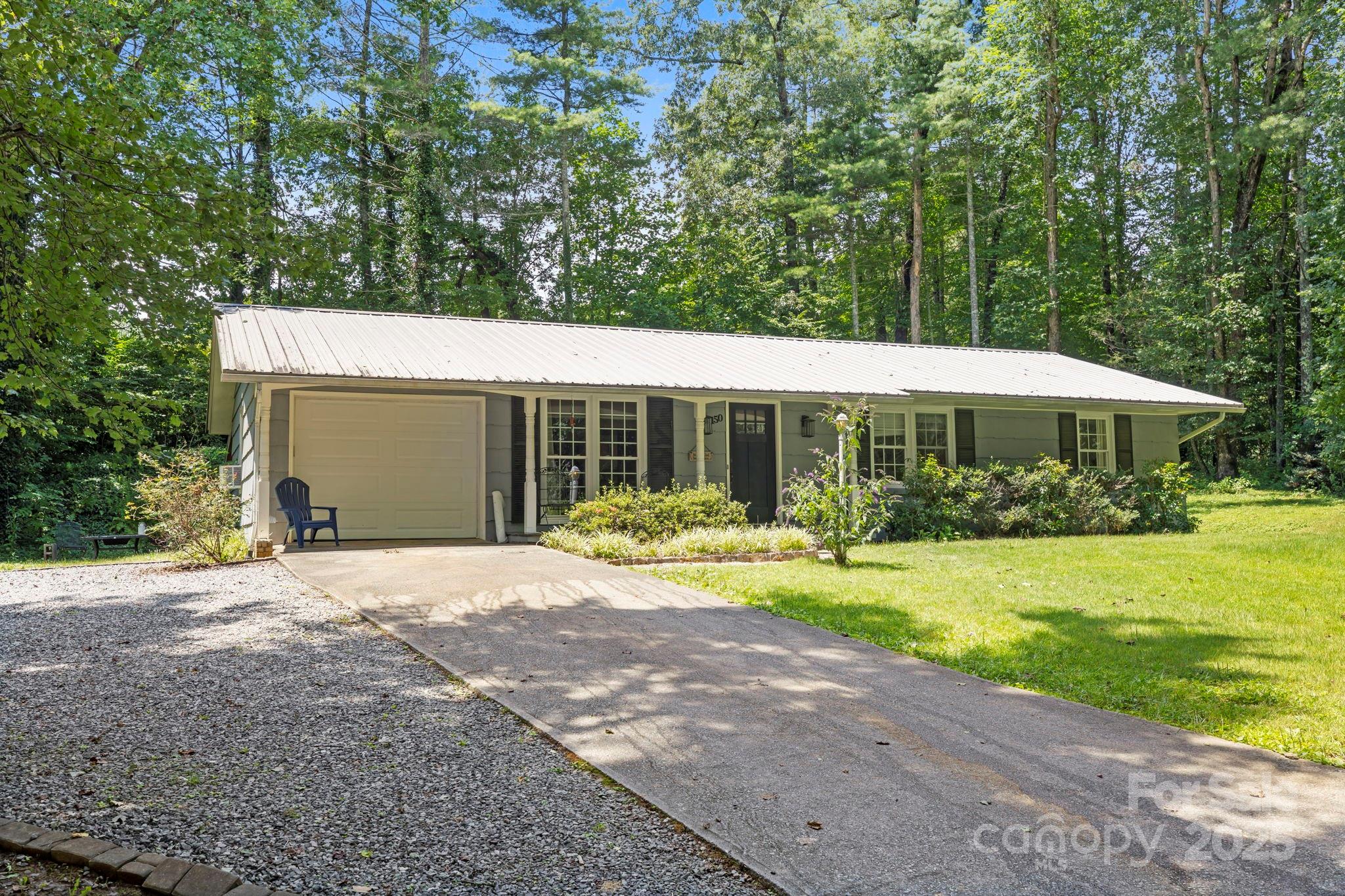 150 Deerwoode Lane