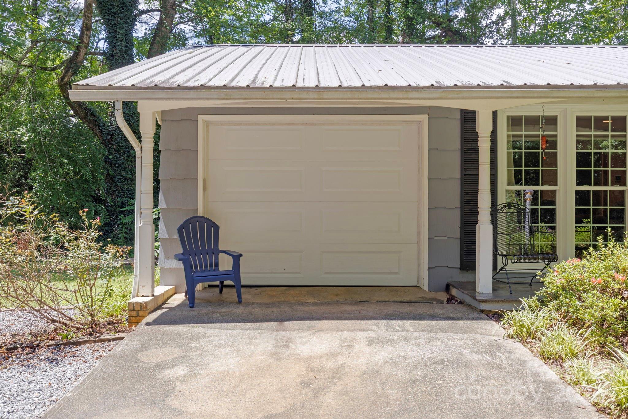 150 Deerwoode Lane