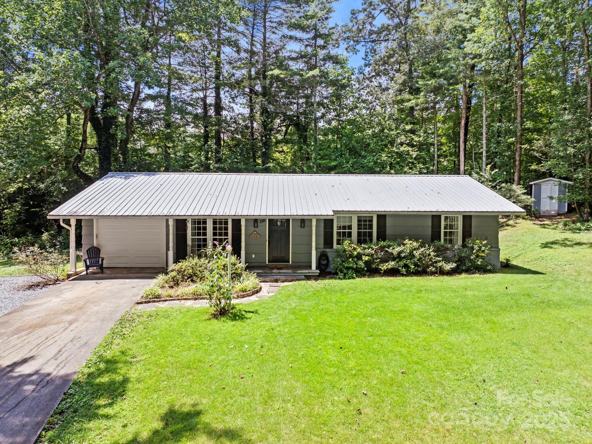150 Deerwoode Lane