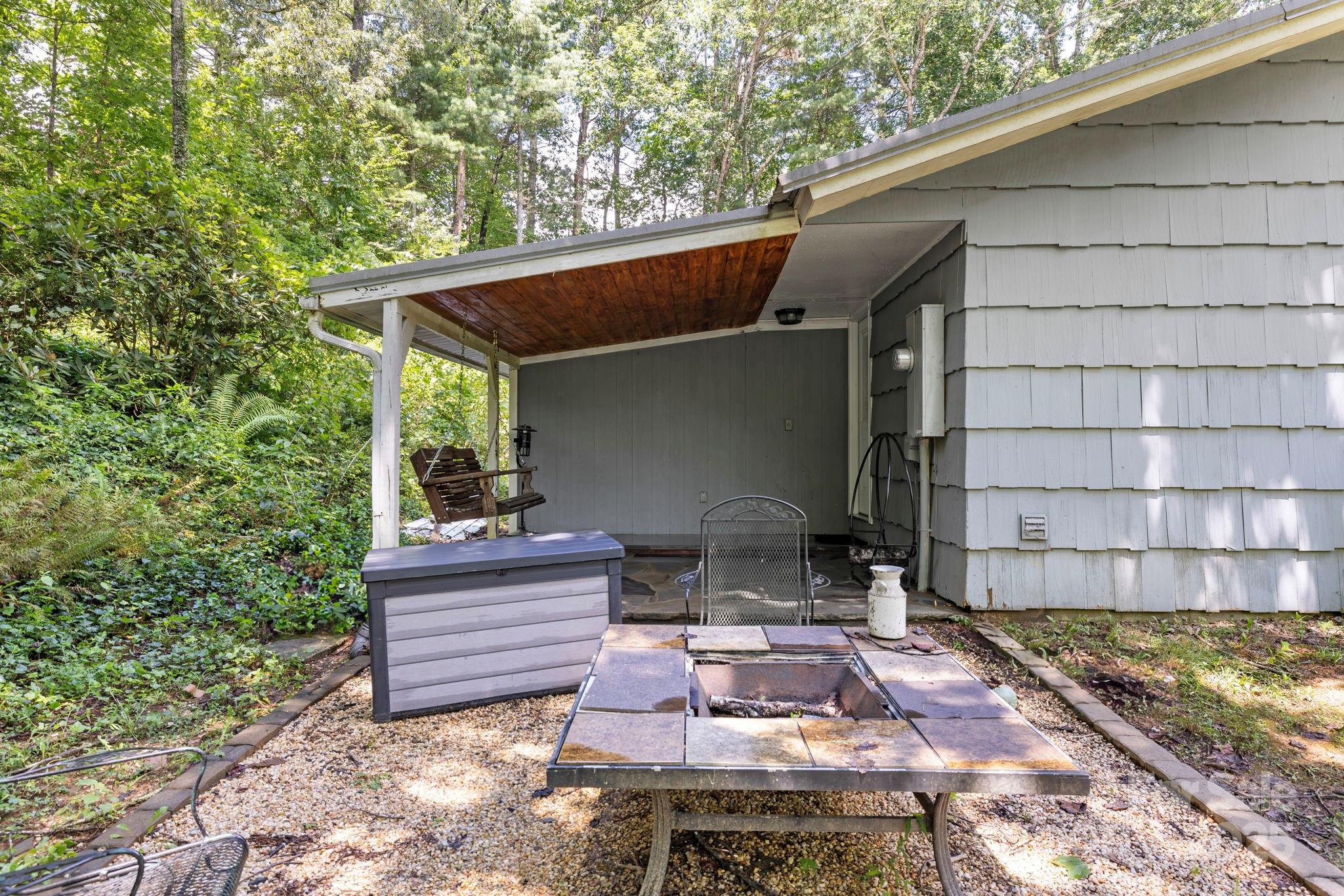 150 Deerwoode Lane