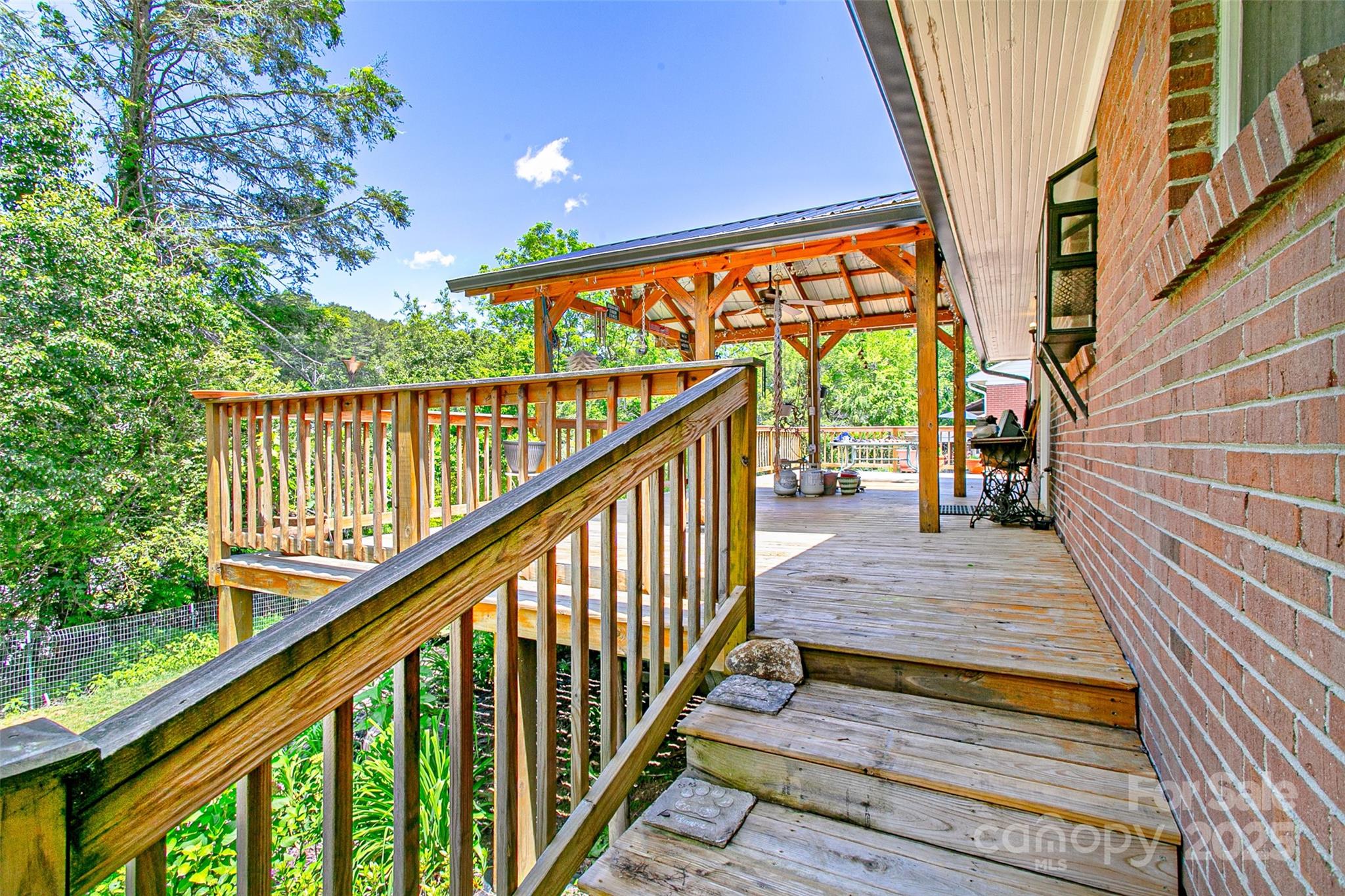 75 Hawthorne Drive