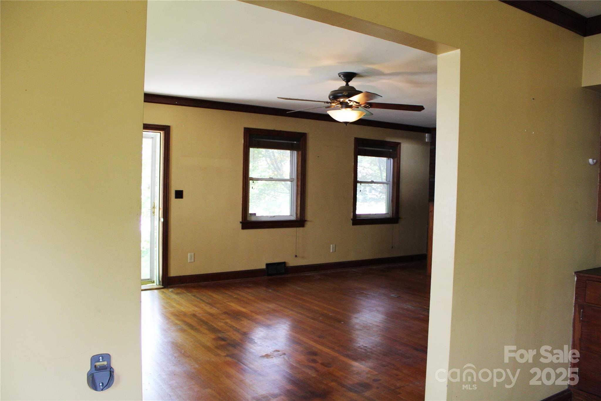 426/432 Maple Street
