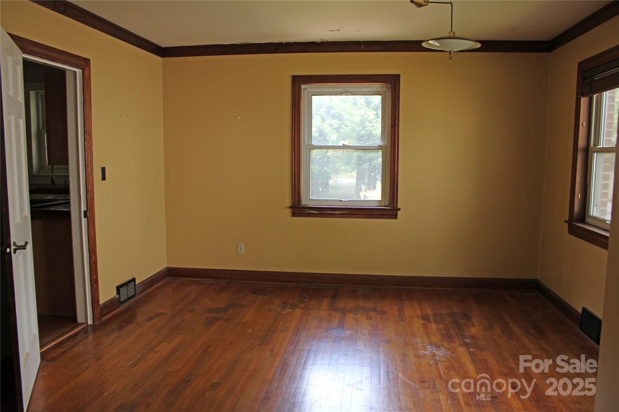 426/432 Maple Street